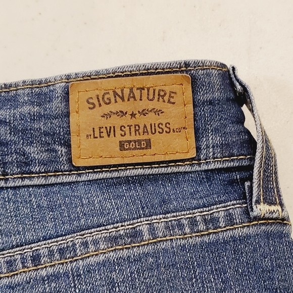 Signature by Levi Strauss & Co. Gold Label Men's Straight Fit Jeans - Picture 8 of 8